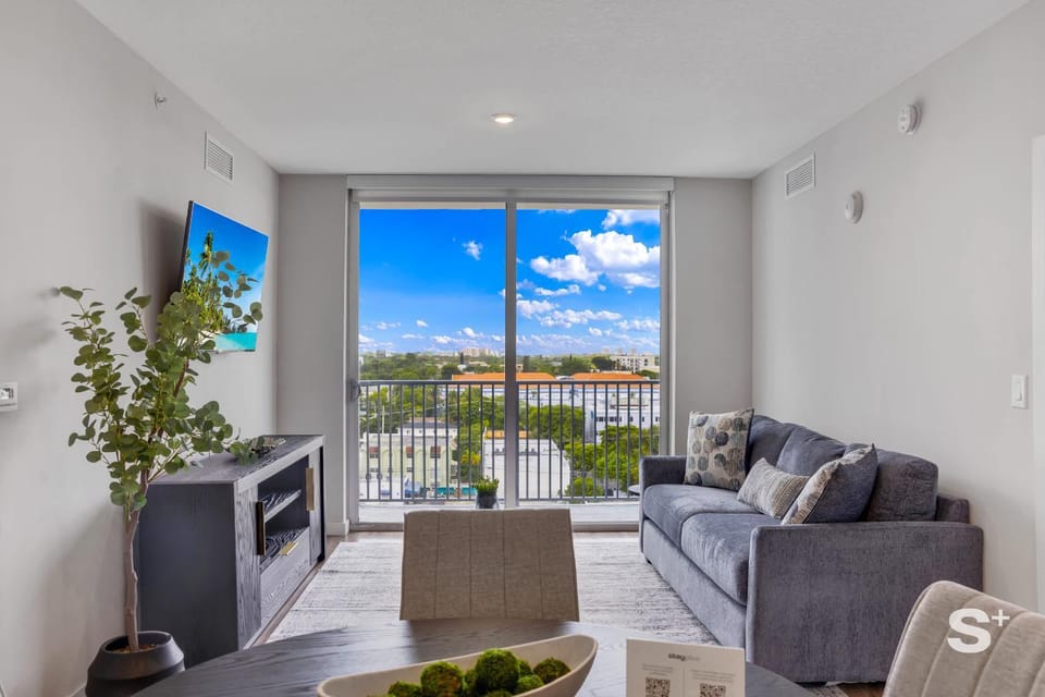 TV and multimedia, View (from property/room), Balcony/Terrace, Living room