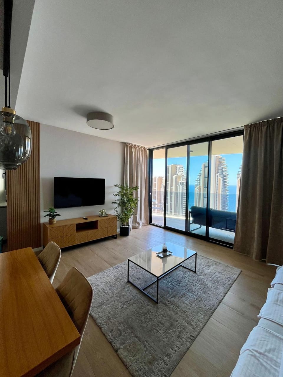 TV and multimedia, Living room, Photo of the whole room, Seating area