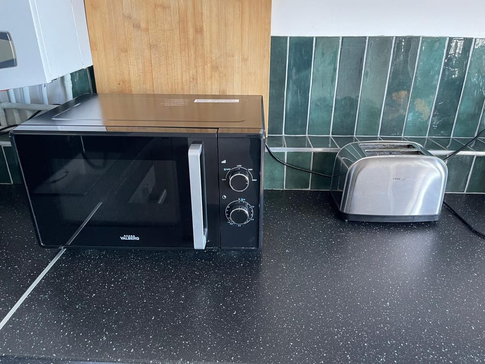 heating, microwave, stove, toaster, kitchen