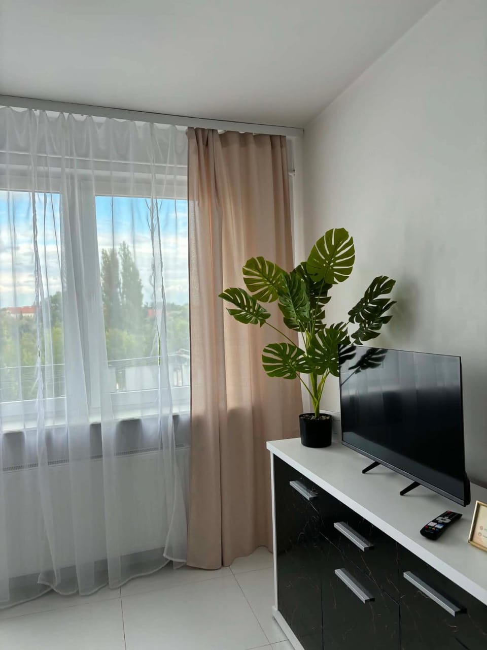 TV and multimedia, Seating area