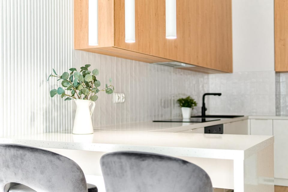 COMFISTAY Koszyka 45 - Modern Apartment with Private Parking Apartment in Poland