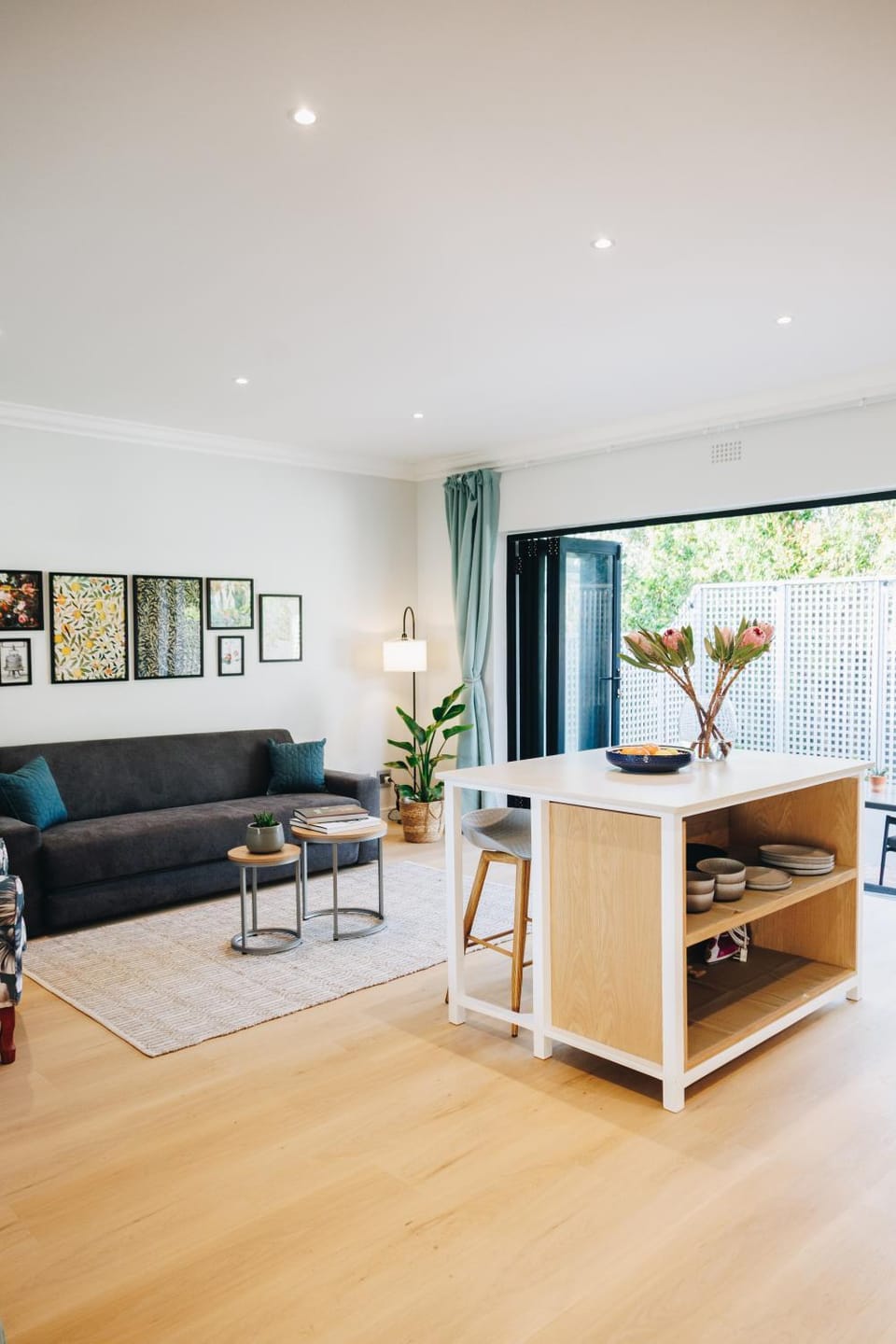 Living room, Seating area, Evening entertainment