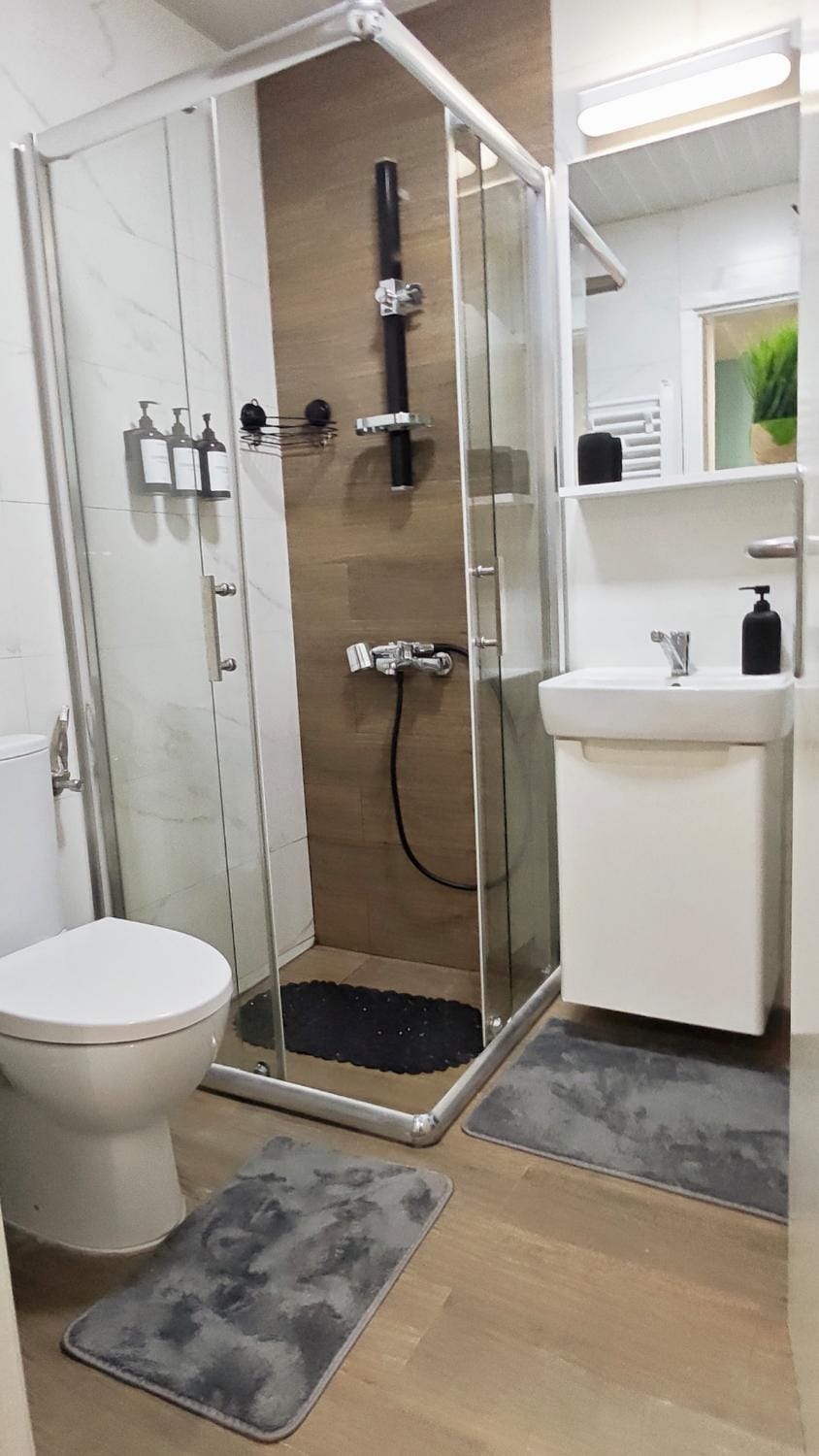 Shower, Bathroom