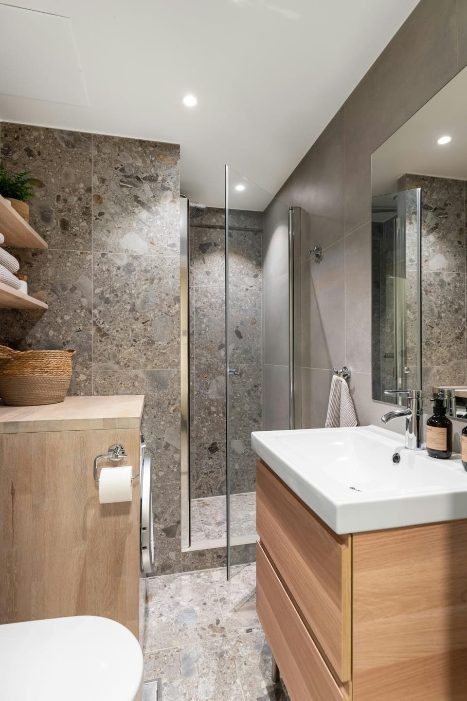 Shower, Bathroom