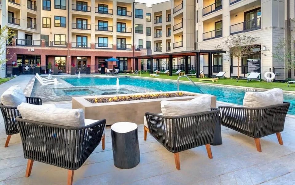 Modern Luxury in Frisco Brand new 1 - Br Apartment in Frisco