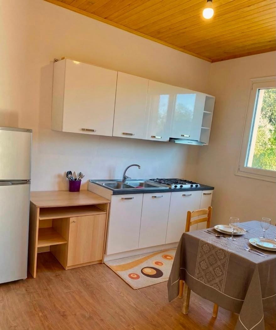 Villa Sunny Hill Free Parking Apartment in Vlorë