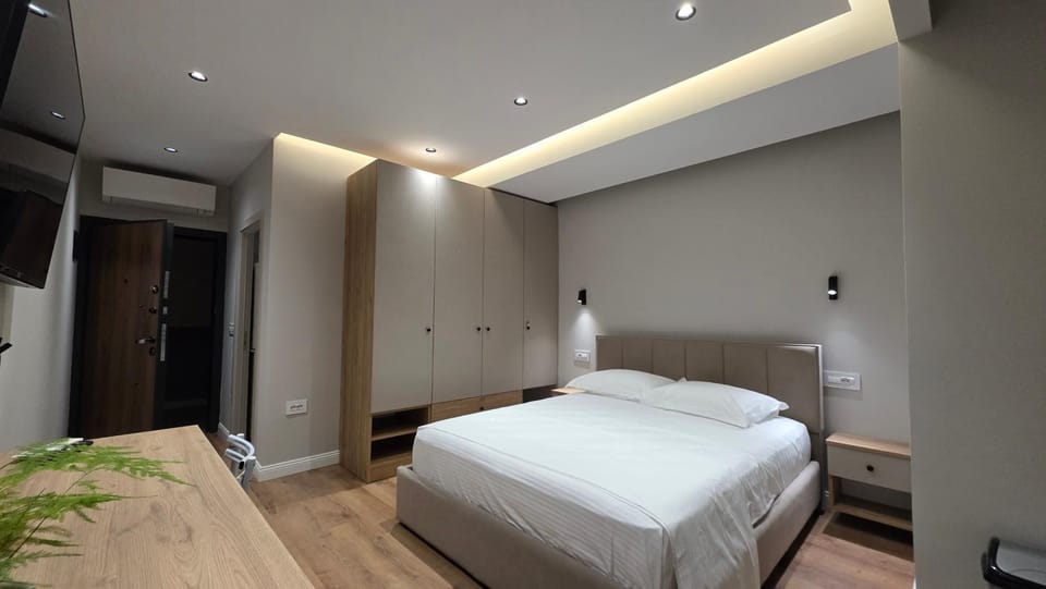 Bed, wardrobe
