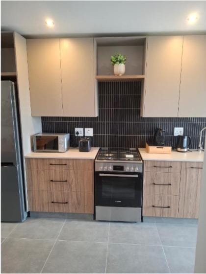 Booked in Time at Earls Court Corner Unit 1 Apartment in Western Cape