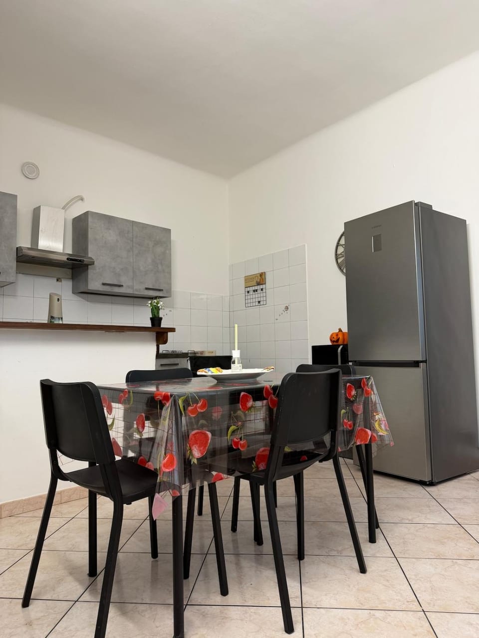 Modern three room apartment in Genoa 5 min to the airport Apartment in Genoa