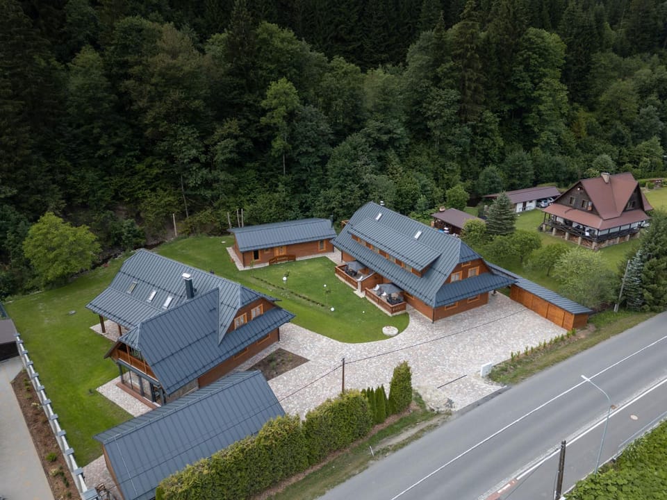 Property building, Day, Neighbourhood, Natural landscape, Bird's eye view