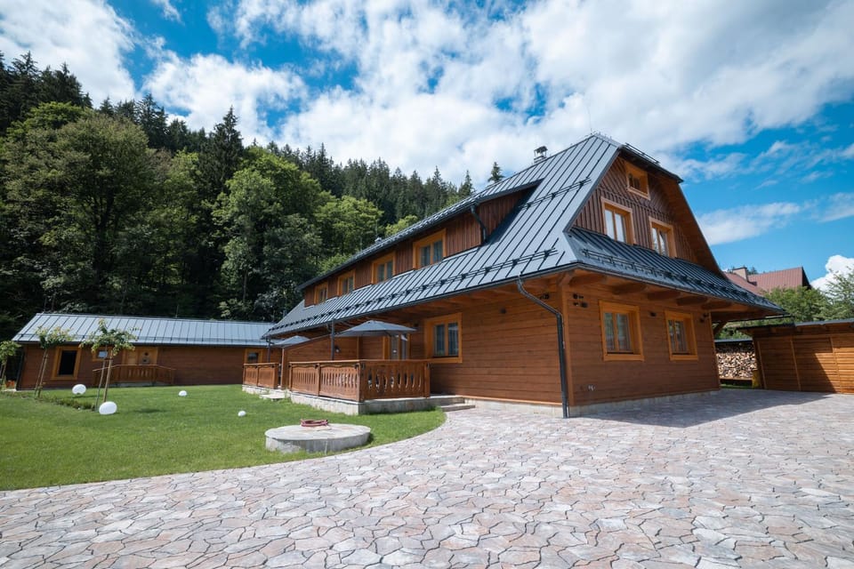 Property building, Day, Garden