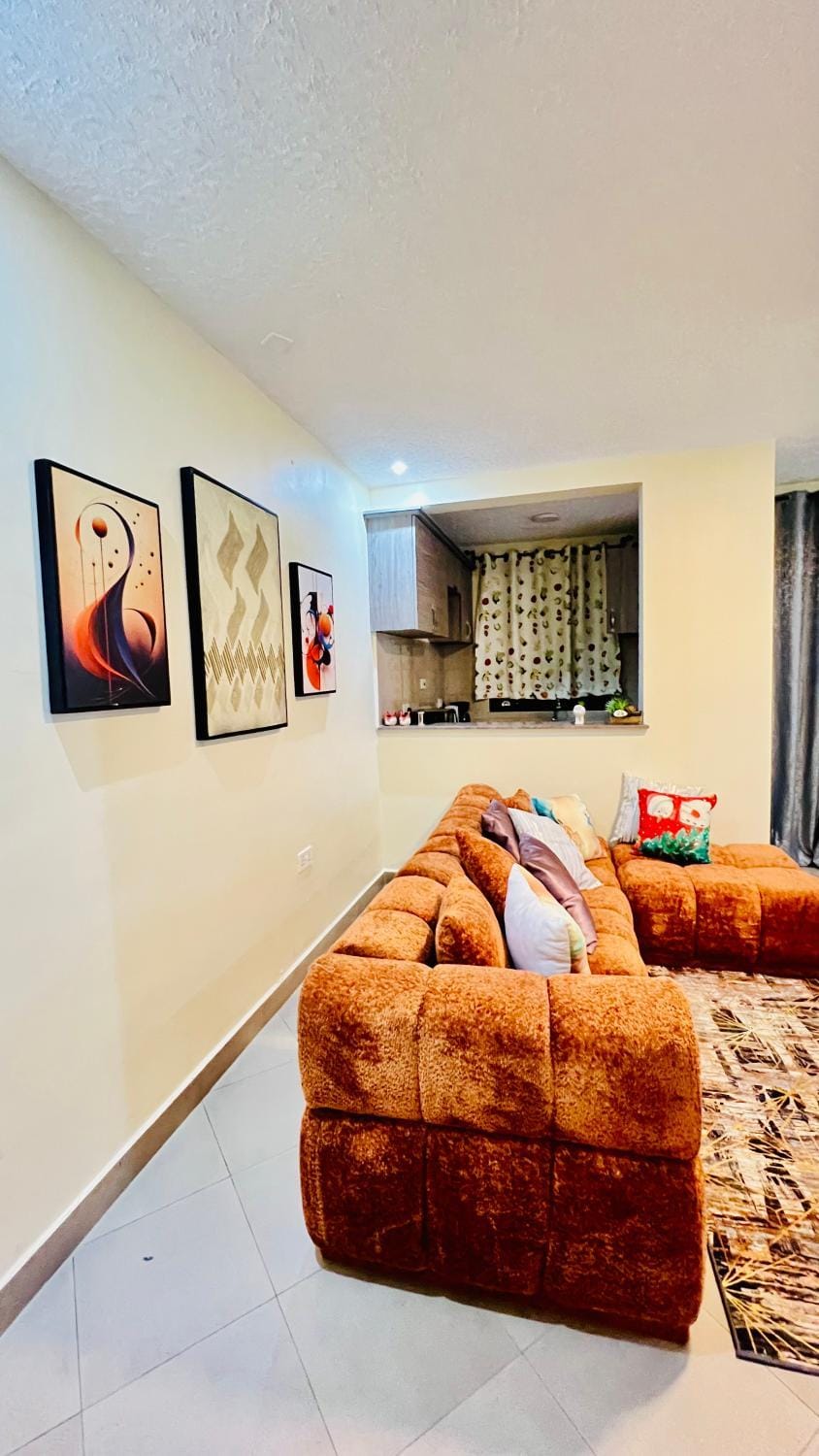 Rofelle staycation Vacation rental in Kampala