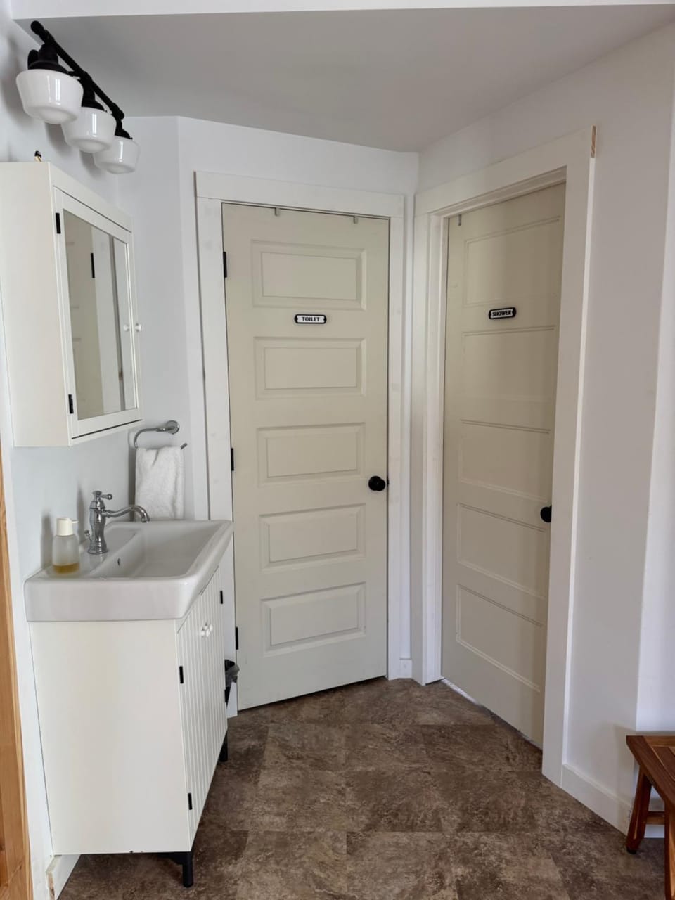 Shower, Bathroom, Facility for disabled guests, bidet