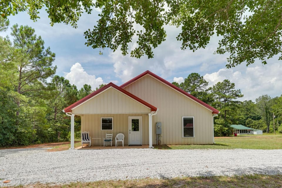 Hunt & Fish! Home < 1 Mi to Broad River Campground House in Clarks Hill Lake