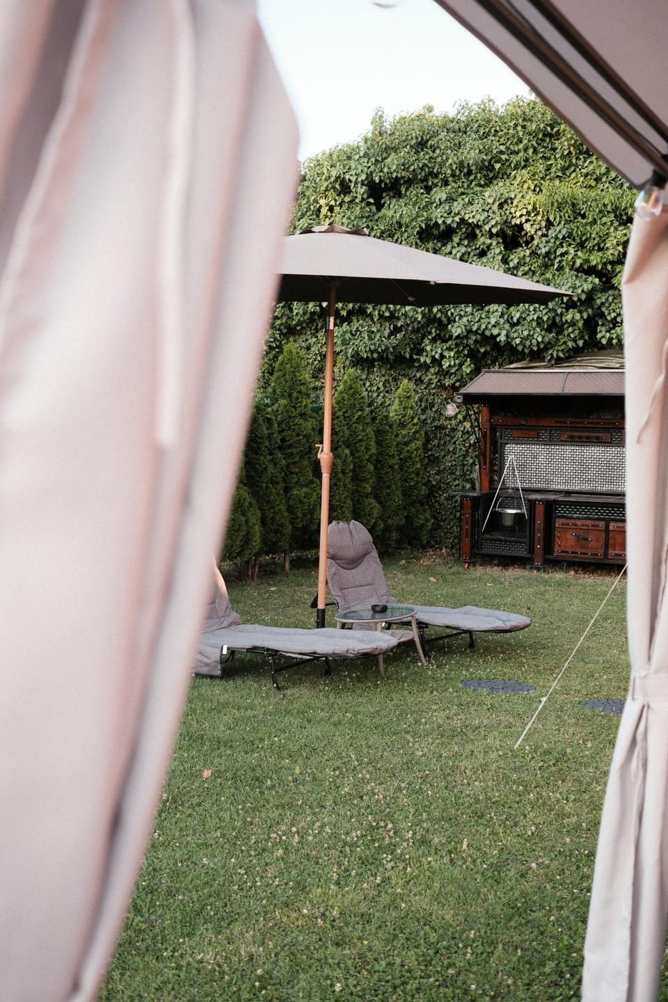 BBQ facilities, Garden