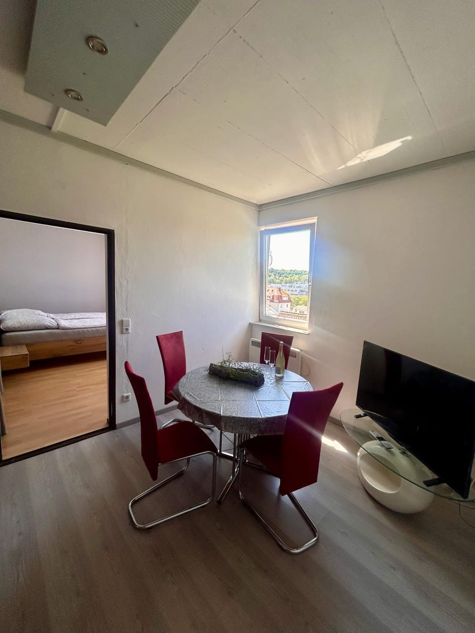 Seating area, Dining area