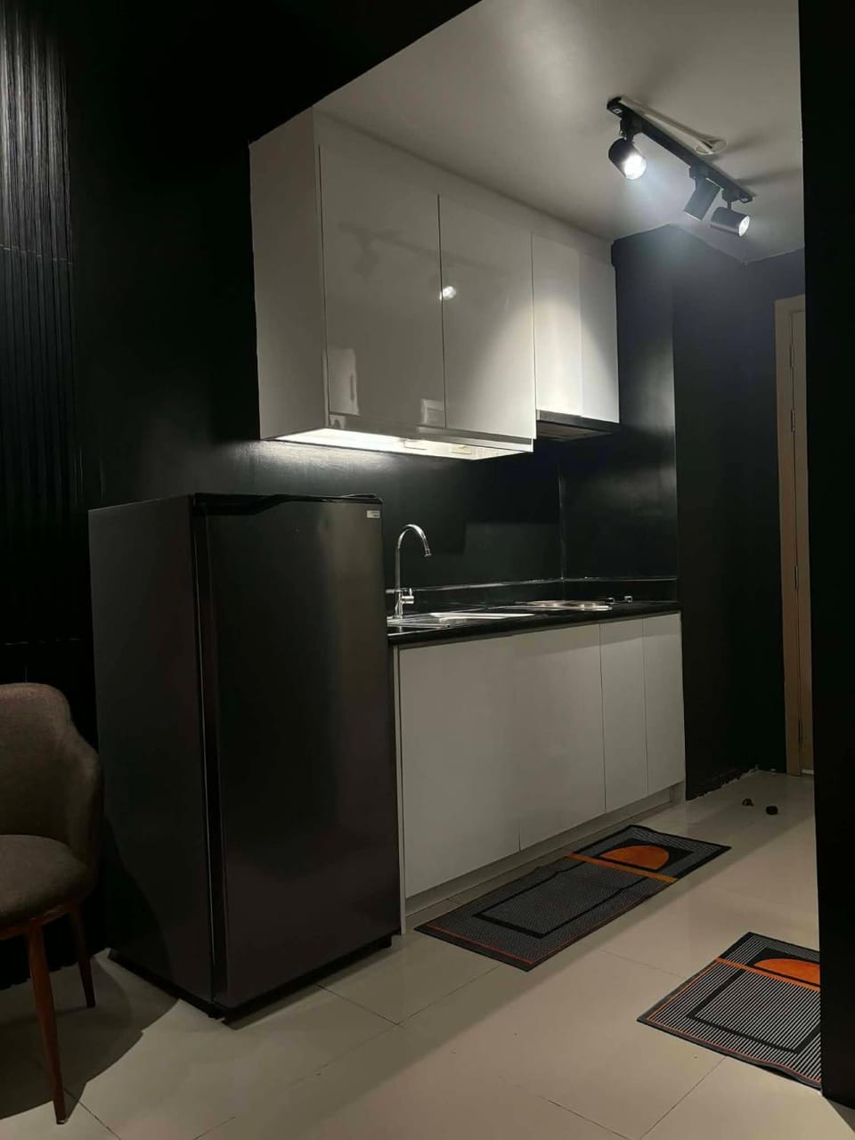 JJ Staycation Tower 3 24th Floor Apartment in Quezon City