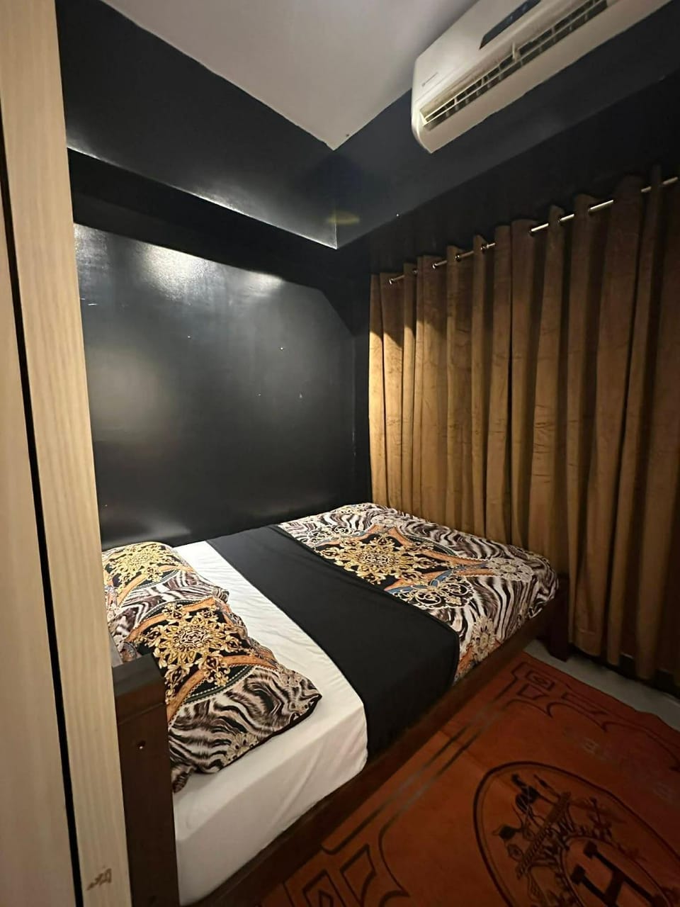JJ Staycation Tower 3 24th Floor Apartment in Quezon City