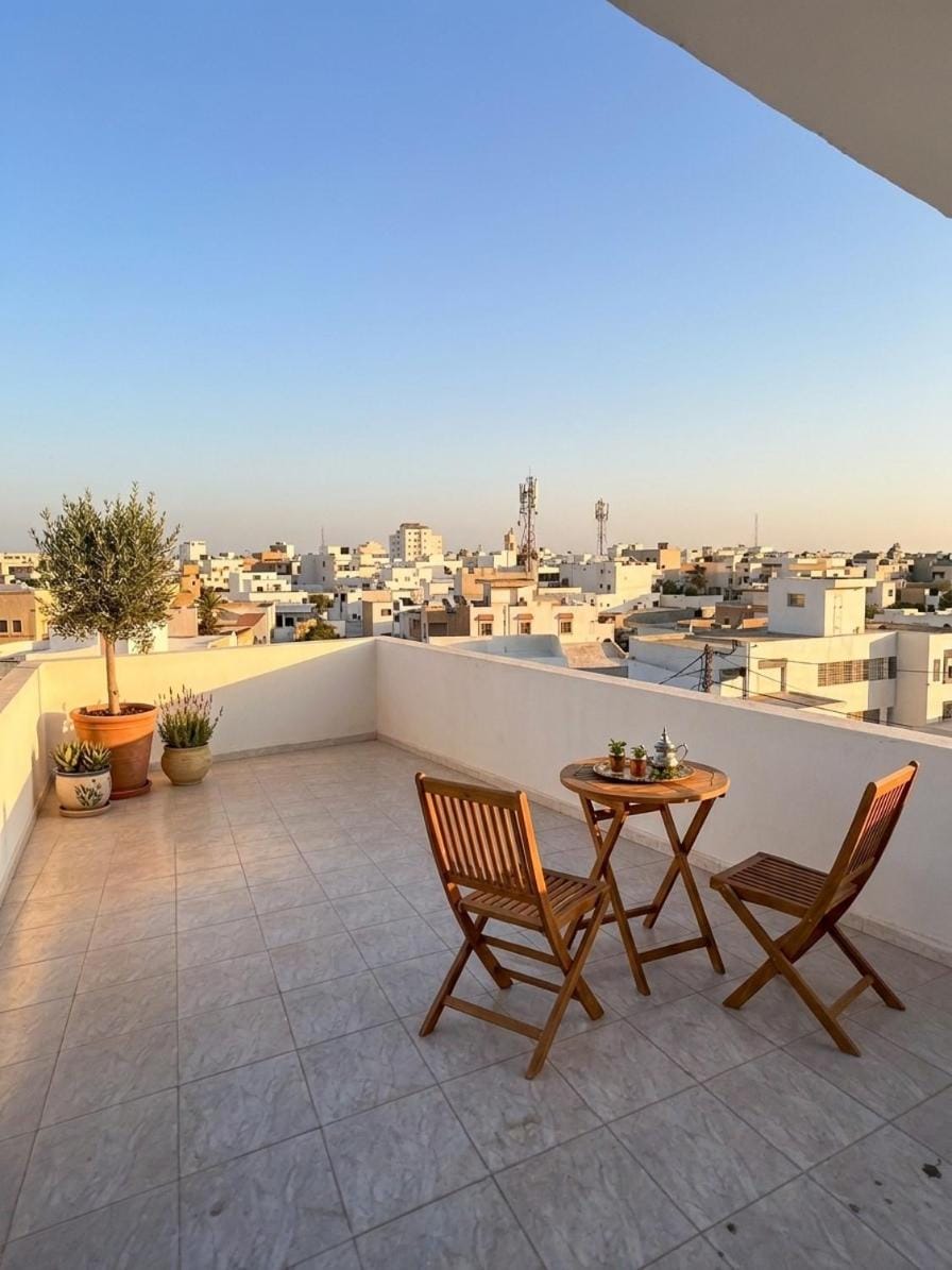 Appart lumineux à 5 min à pied de la plage Apartment in Tunisia