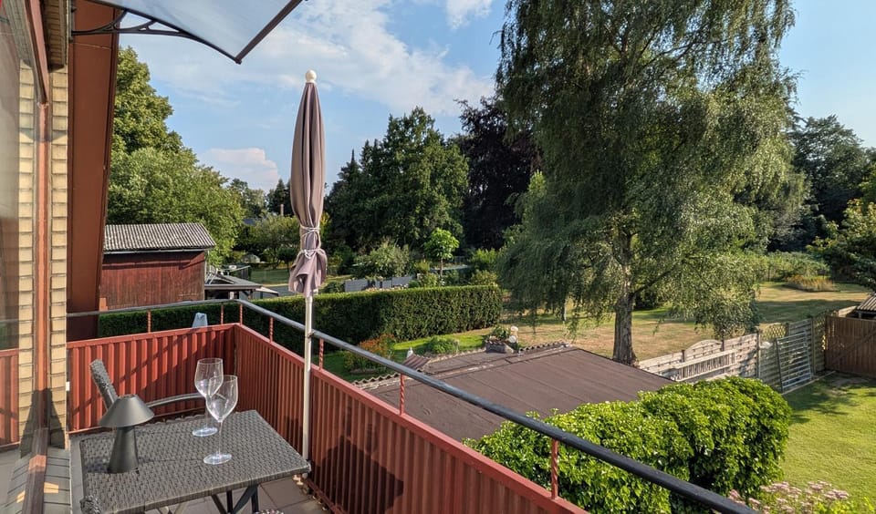 View (from property/room), Balcony/Terrace, Garden view