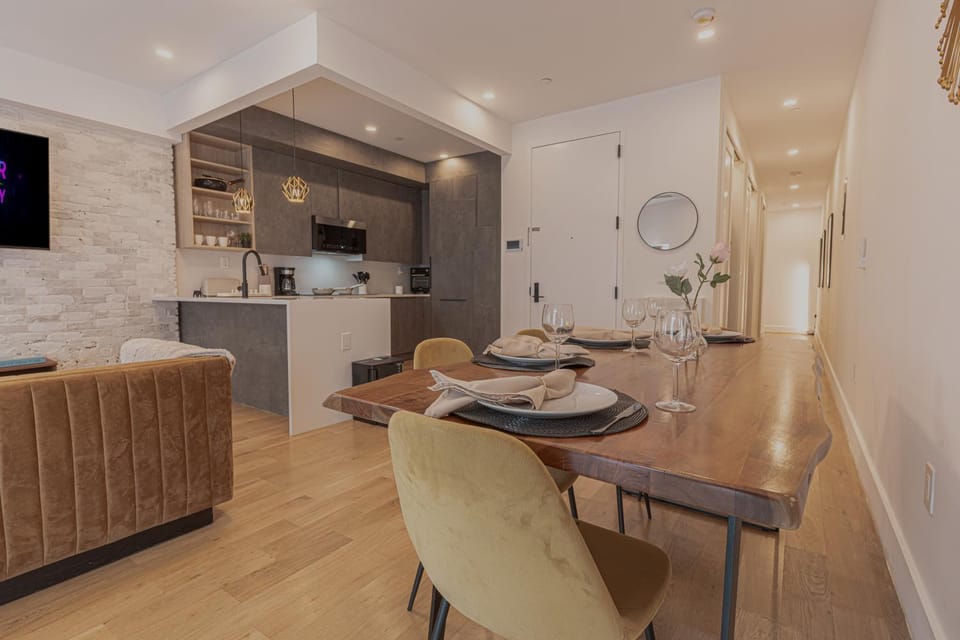 Kitchen or kitchenette, Living room, Dining area
