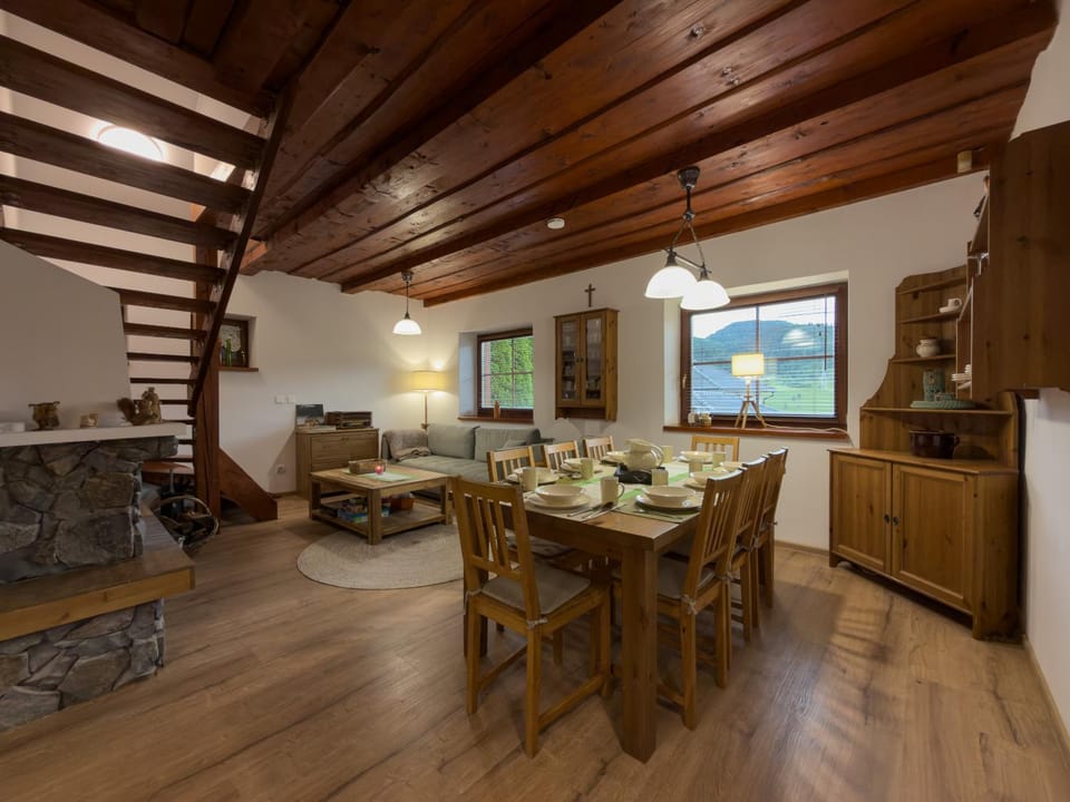 Communal lounge/ TV room, Living room, Seating area, Dining area