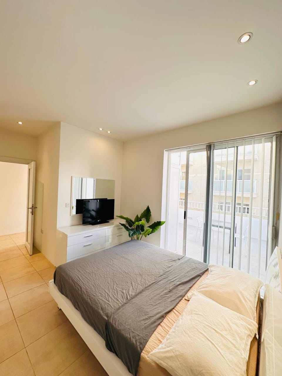 Maltese House Gzira Central House in Sliema