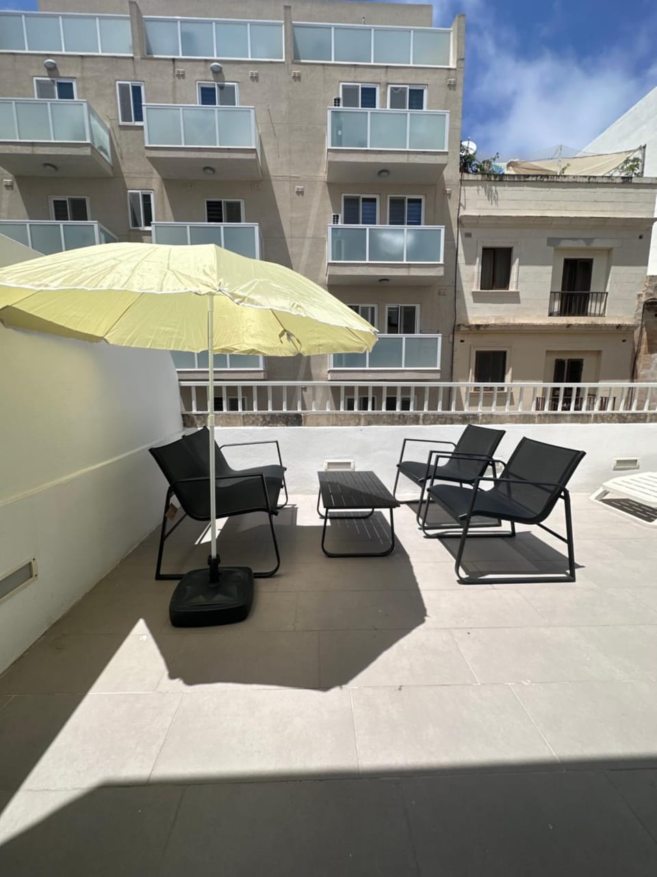 Maltese House Gzira Central House in Sliema