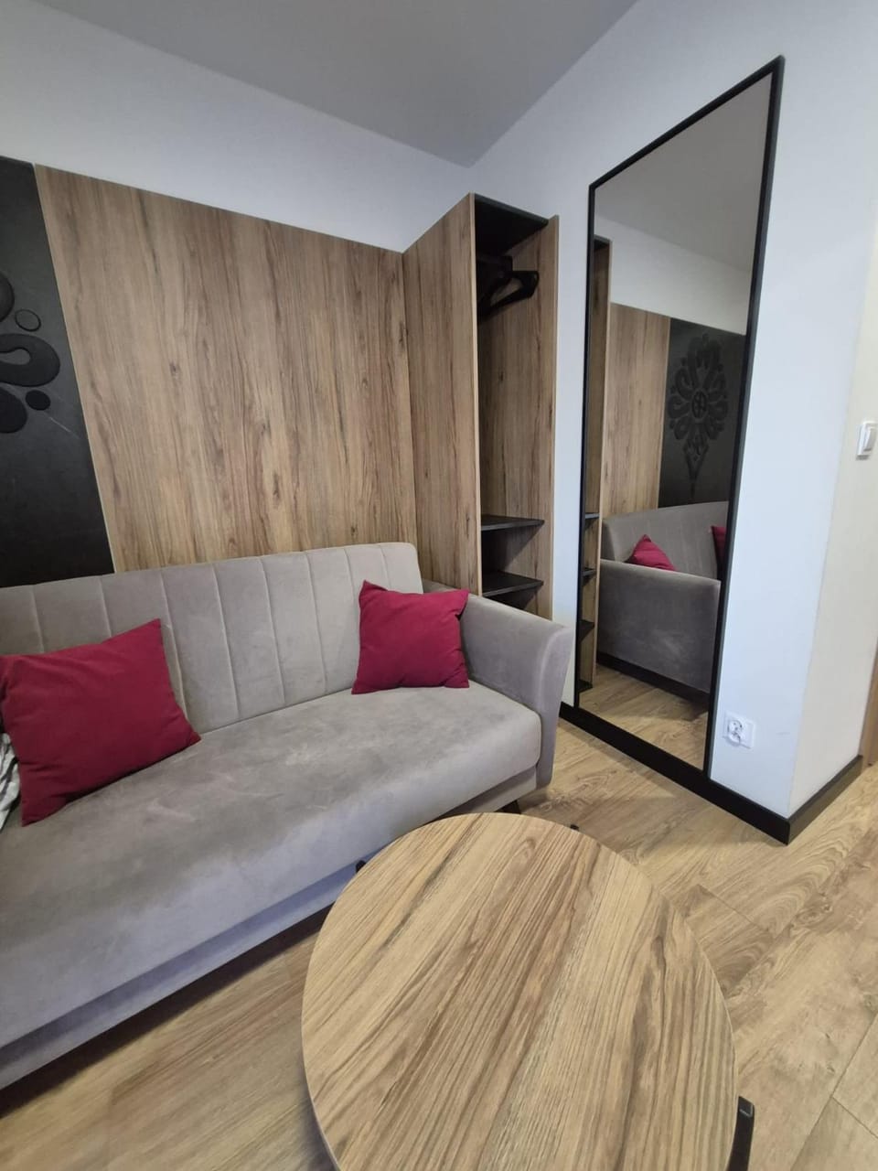 Bed, Seating area, Bedroom, wardrobe