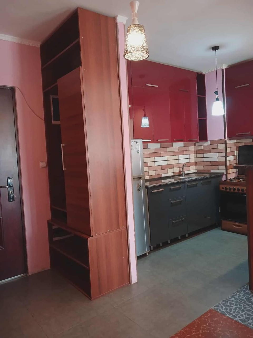Red Hualing Varketili Apartment in Tbilisi, Georgia