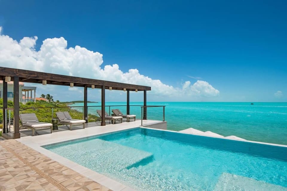 Coco Rock Villas - Villa Julia and Villa Angelina Villa in Turks and Caicos Islands