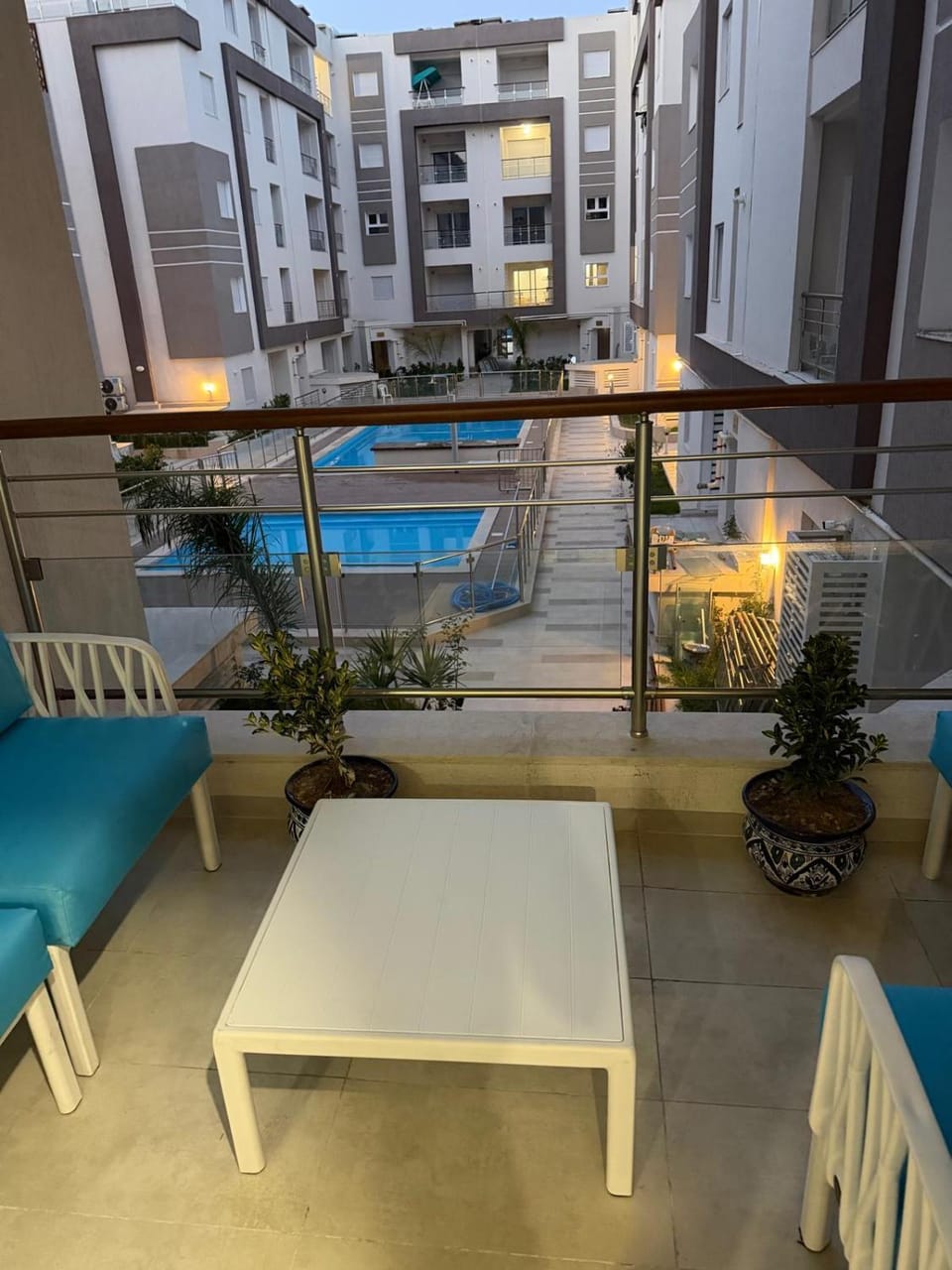 Balcony/Terrace, Pool view, Swimming pool, sunbed