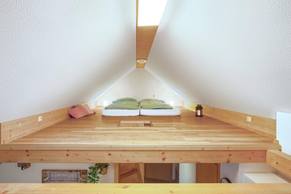 Bed, Photo of the whole room