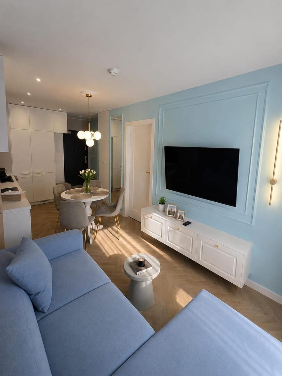 Communal lounge/ TV room, TV and multimedia, Living room, Photo of the whole room, Seating area