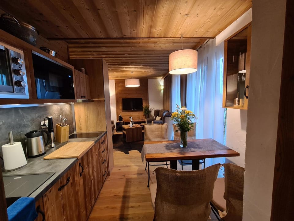CHALETS JASNÁ CENTRUM - Jacuzzi & Sauna and Chopok view Apartment in Slovakia