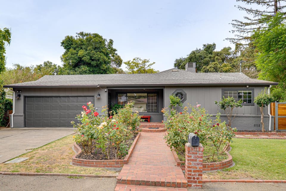 Sacramento Family Escape w/ Yard & Greenhouse! House in Sacramento