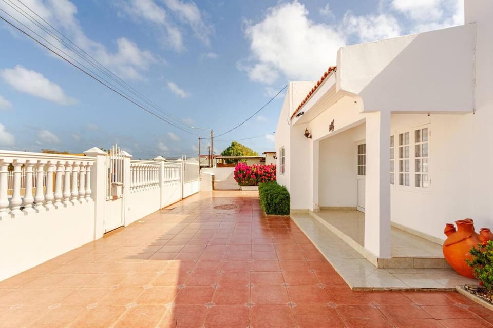 Property building, Balcony/Terrace