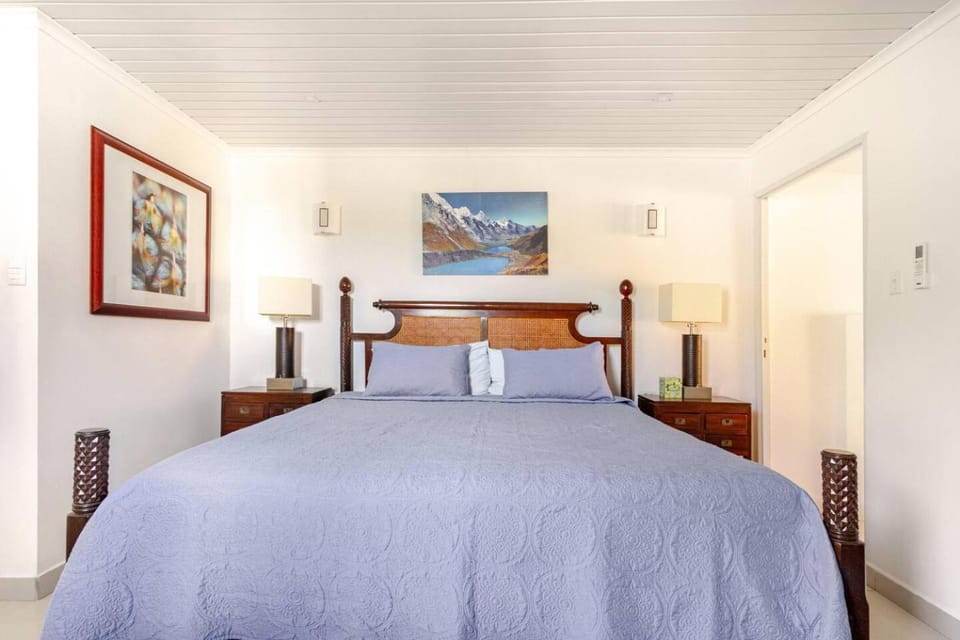 10 min walk from the Beach Apartment in Noord