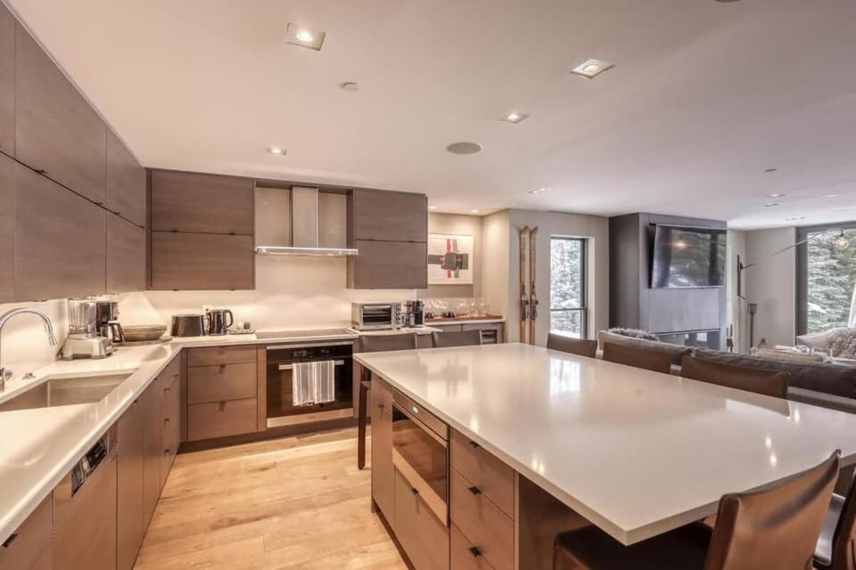 Luxury Ski-In Out Residence at Golden Peak House in Vail