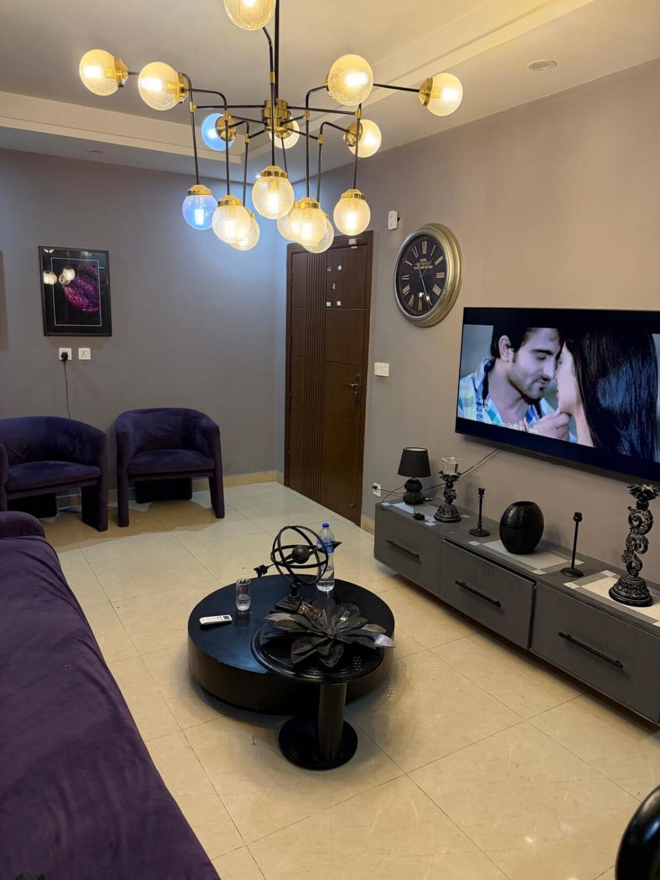 Modern Luxury 2-Bedroom Retreat with City Views Apartment in Islamabad Capital Territory