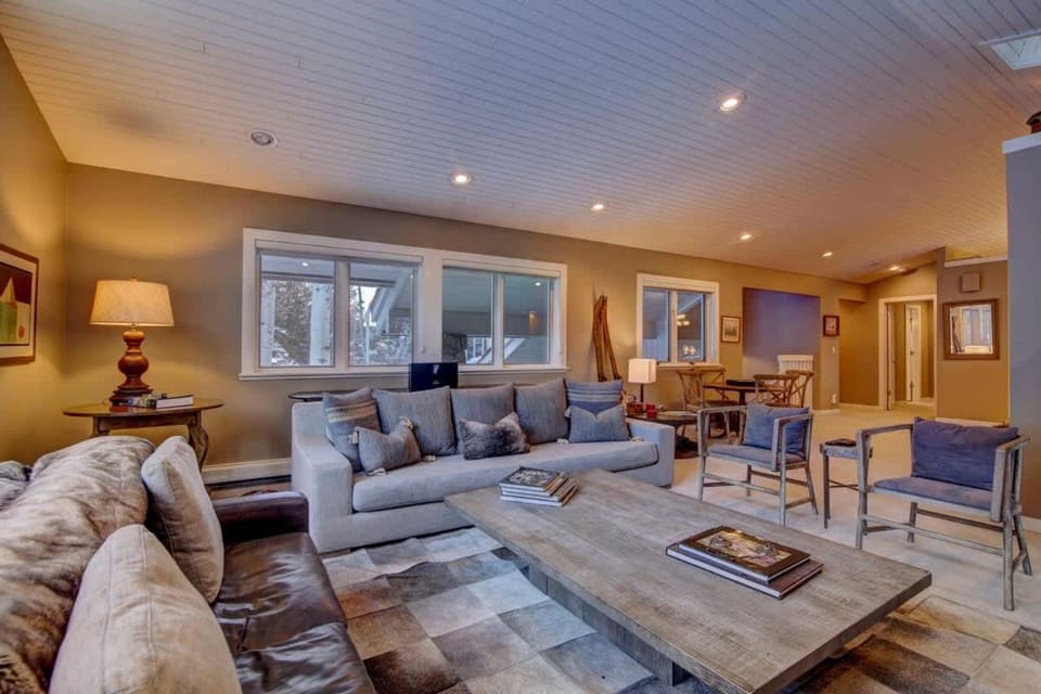 Vail Aspen Lane Ski Vacation House House in Vail