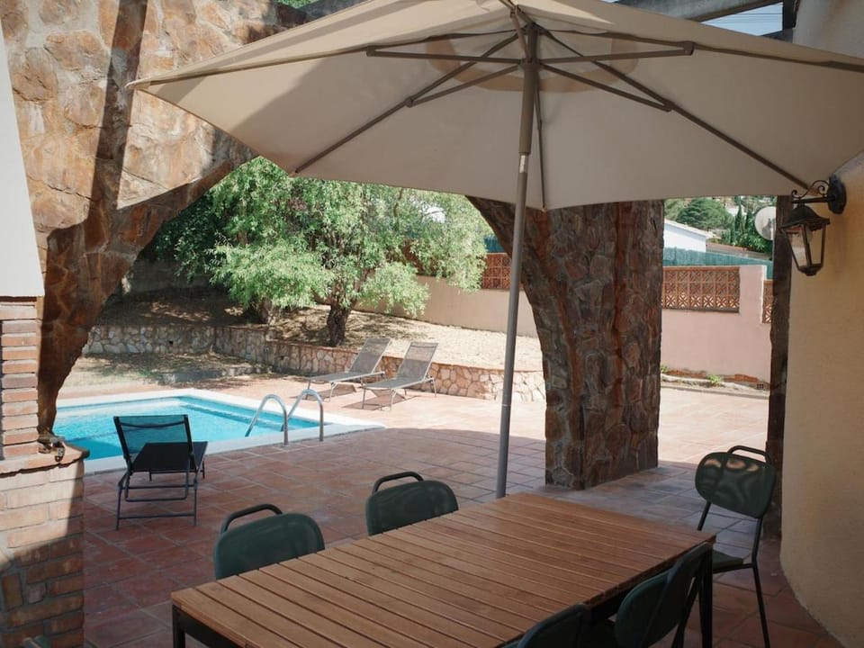 Villa Brisa de Les Gavarres House in Baix Empordà