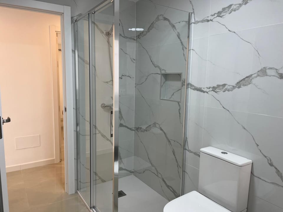 Shower, Toilet, Bathroom