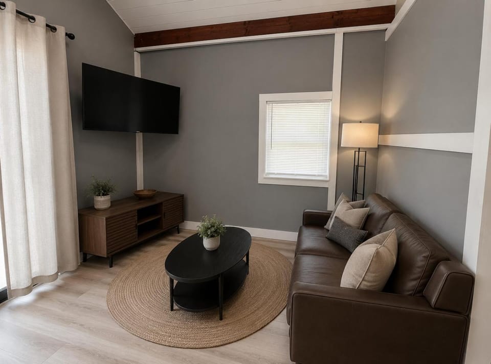 Stunning One Room Cabin Near the Lake Cabin in Canandaigua Lake