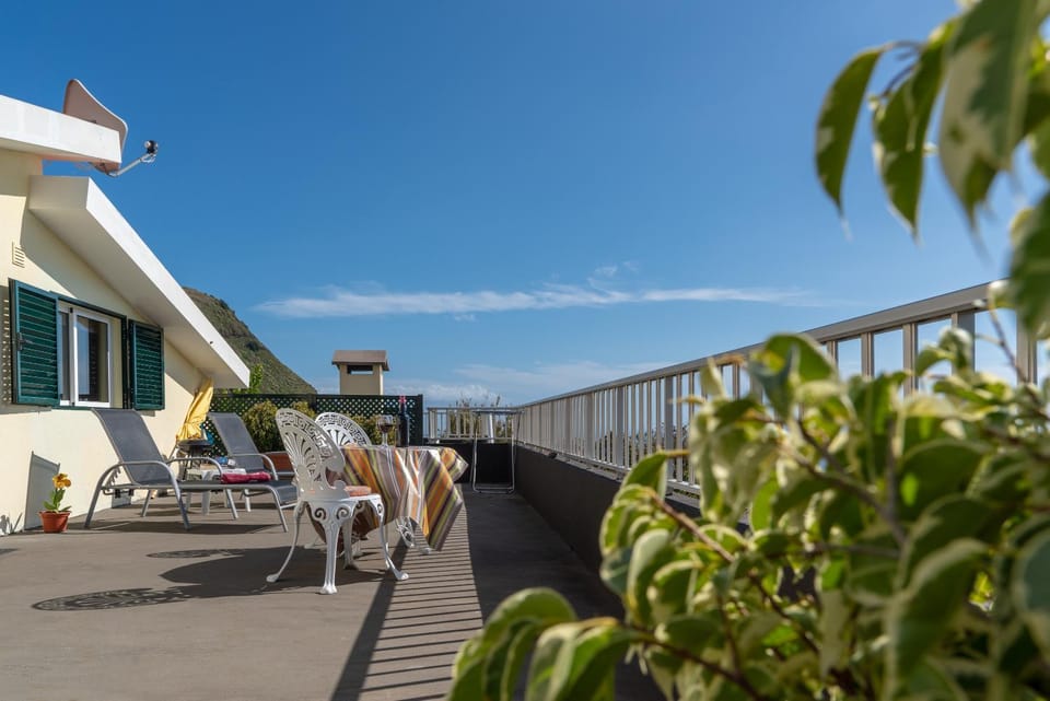 Property building, Balcony/Terrace