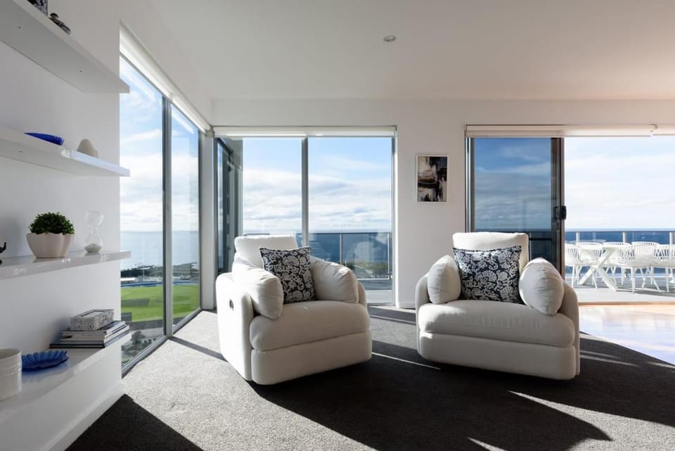 Family-Friendly Coastal Home with Ocean Views House in Burnie