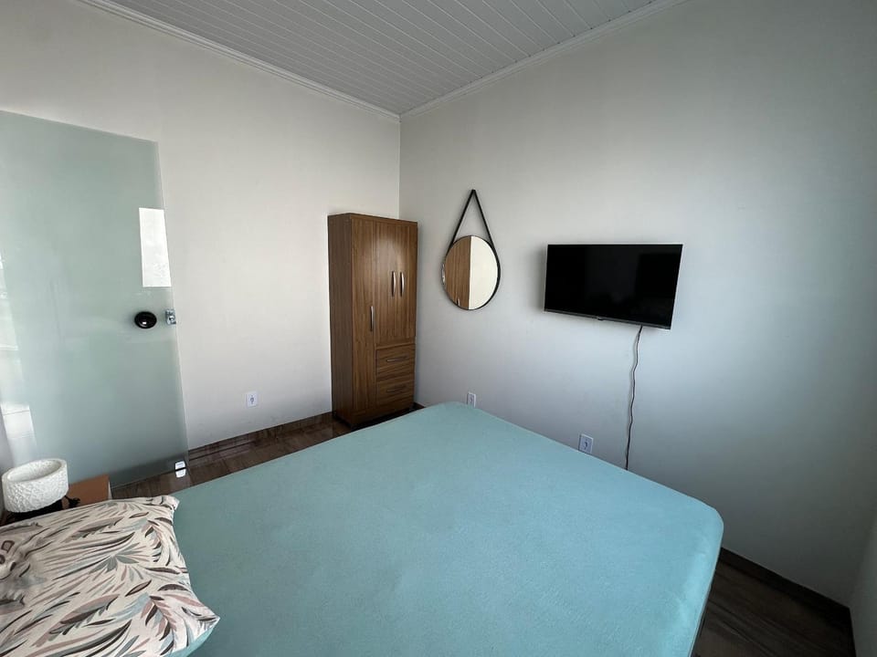 Bed, View (from property/room), Photo of the whole room, Bedroom