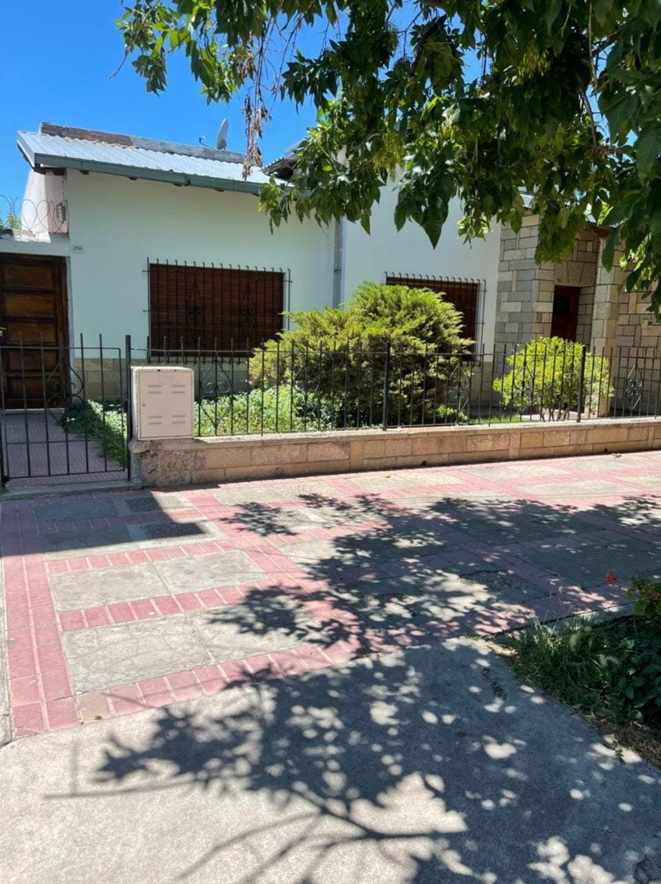Los hermanos gattelli House in San Rafael