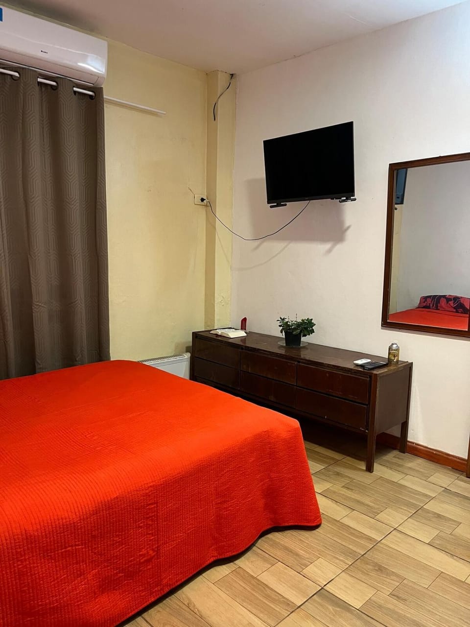Apartament, downtown and bus station 10 minutes away Apartment in Puerto Iguazú