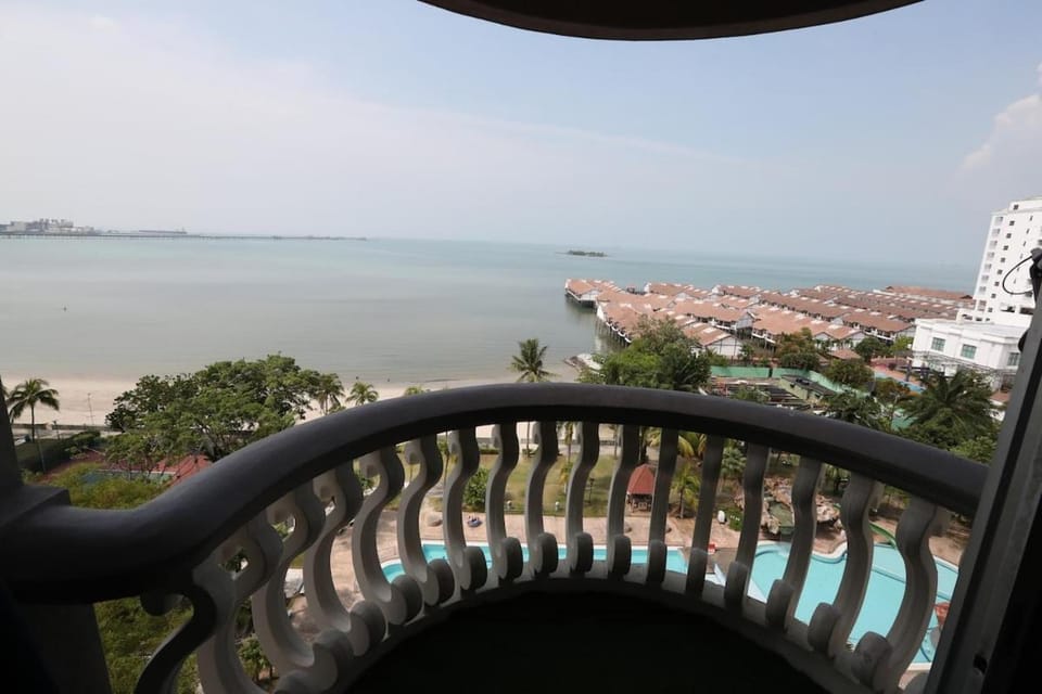Nearby landmark, Day, Natural landscape, View (from property/room), Balcony/Terrace, Beach, Sea view